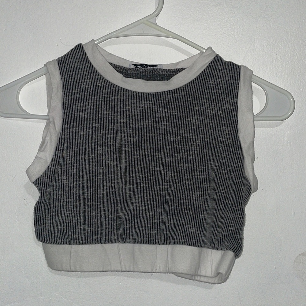 (2/$15) Size XS Fashion Nova Cropped Tank Top Shirt Grey and White